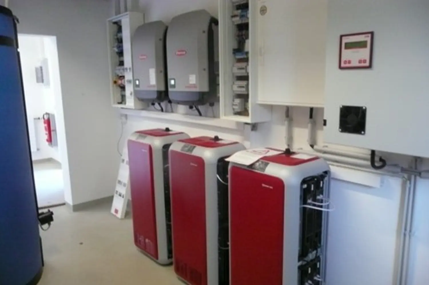 Wechselrichter, Generatoranschlusskasten vom Solarzentrum Thüringen